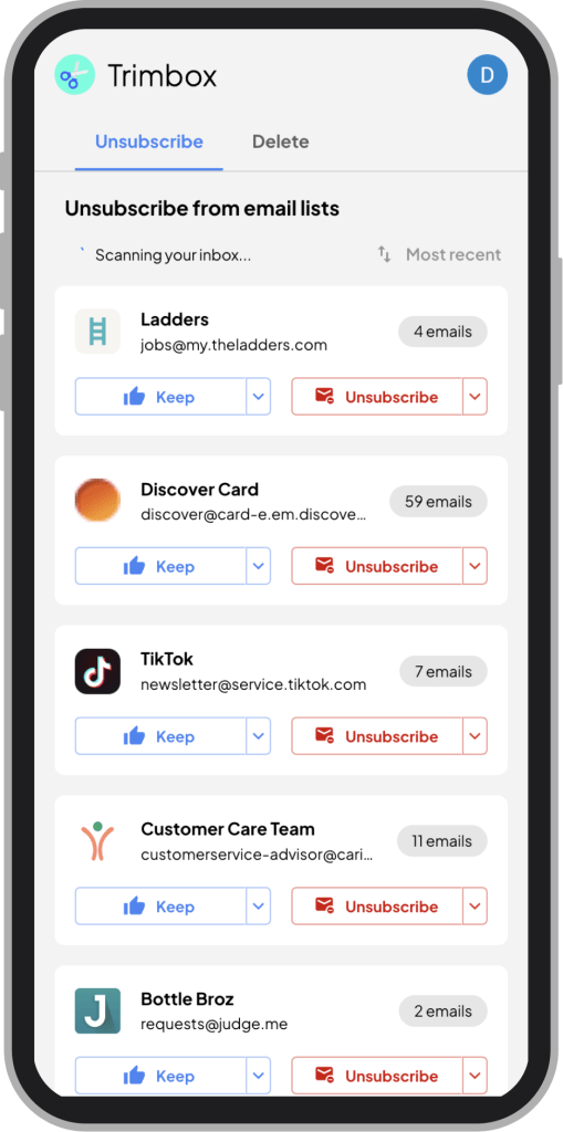 Pantalla de la aplicación Trimbox en iPad mostrando una lista de correos electrónicos con opciones para mantener o cancelar la suscripción.