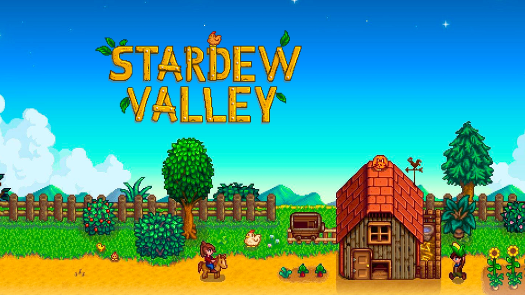 Imagen del videojuego Stardew Valley, mostrando un paisaje agrícola con un personaje montando un caballo frente a una casa de madera, árboles y arbustos, bajo un cielo azul despejado.